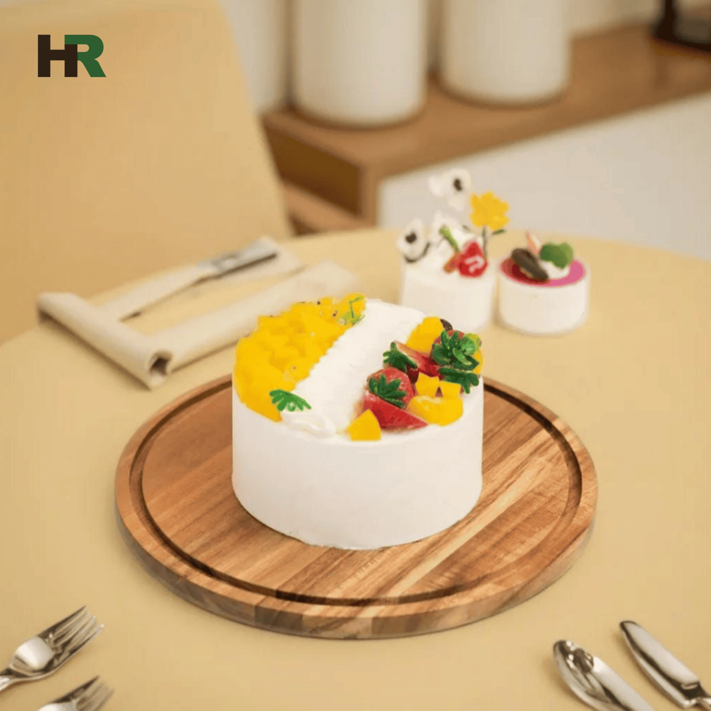 Rotating Cup Cake Display Plate | Acrylic Dome Cover with Bamboo Base | Cake Stand with Lid